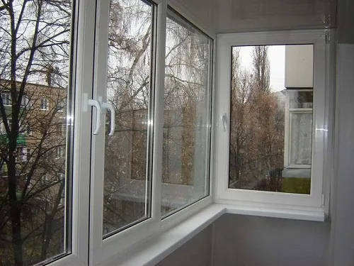 Как застеклить балкон пластиковыми окнами