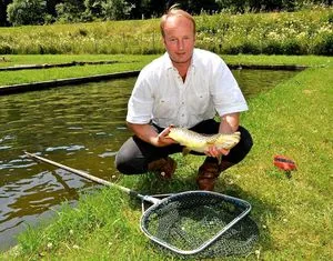 Как разводить рыбу в небольших прудах в саду