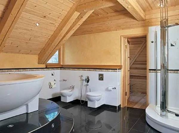 Ванные комнаты в деревянных домах - простор для фантазии