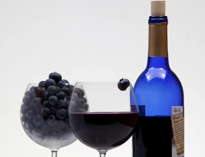 Ежевику называют виноградом из-за ее способности производить хорошее вино.