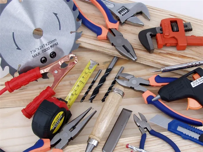 Инструменты для ремонта и обновления деревянных окон