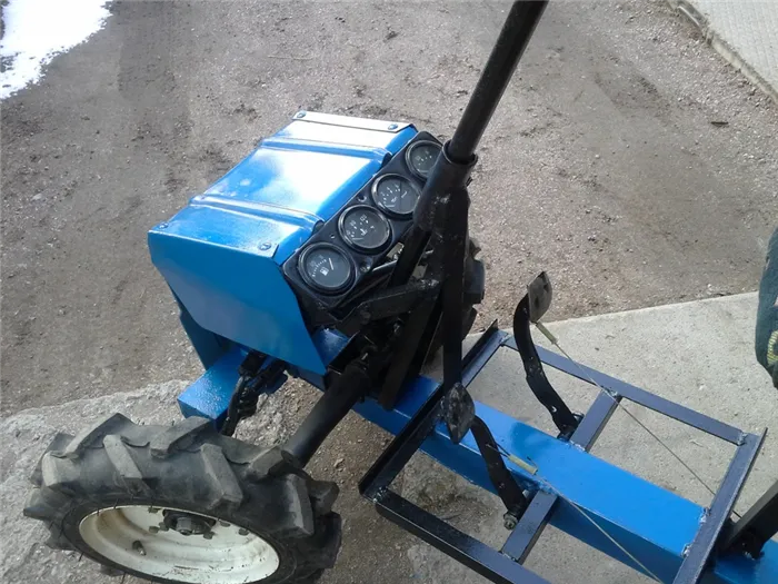 Передние и задние адаптеры для гусеничных тракторов