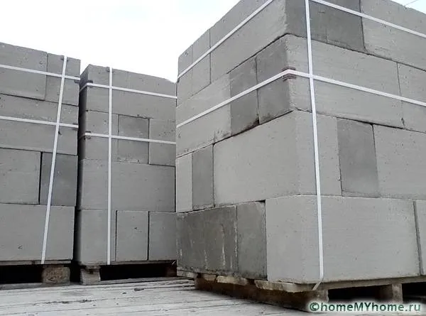 Блоки AAC на строительной площадке