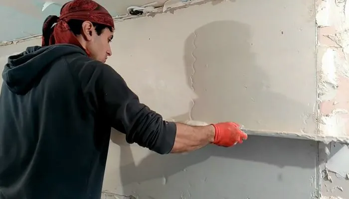 Как правильно штукатурить кирпичную стену: пошаговая инструкция 