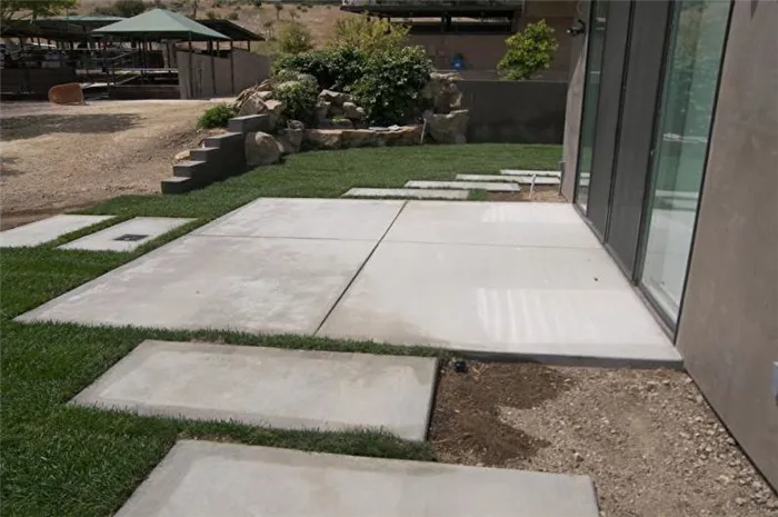 Садовые дорожки ручной работы - бетонные плиты